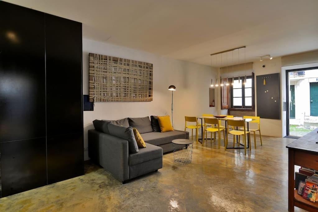 Apartment Lisboa, Santa Catarina Loft Lisbon